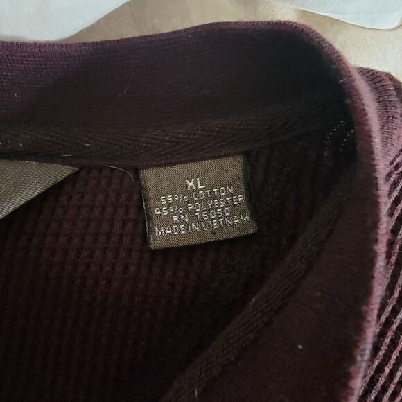 Taylor & Henry Men's Waffle Knit Henley Thermal. Size XL. - Picture 2 of 5